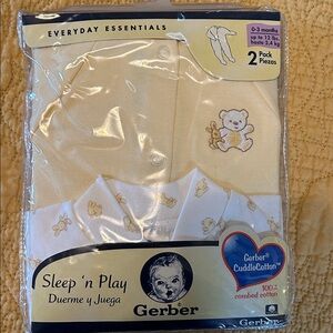 Gerber Cream and White Sleep 'n Play Set with Teddy Bear Graphic
